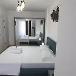 شقة Alezzi Luxury & Spa Center Năvodari