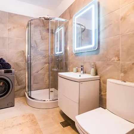 Alezzi Luxury & Spa Center Apartment *