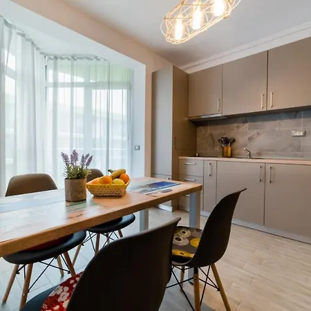 Alezzi Luxury & Spa Center Apartment *